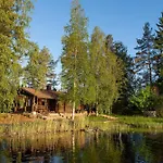 Hyvoelaen Moekit * Ähtäri