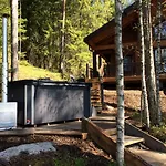 Hyvoelaen Moekit Casa de Férias Ähtäri