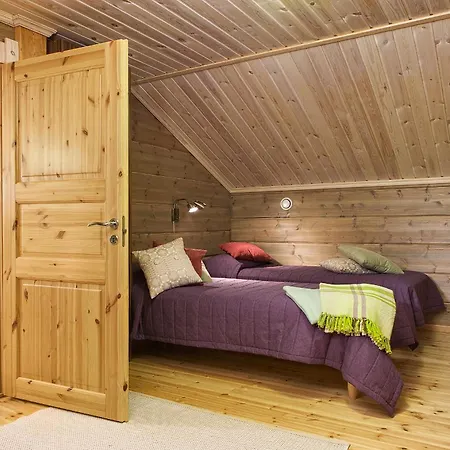 Hyvoelaen Moekit * Ähtäri