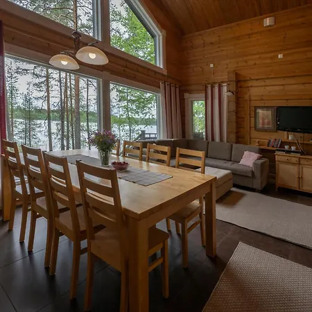 Hyvoelaen Moekit * Ähtäri