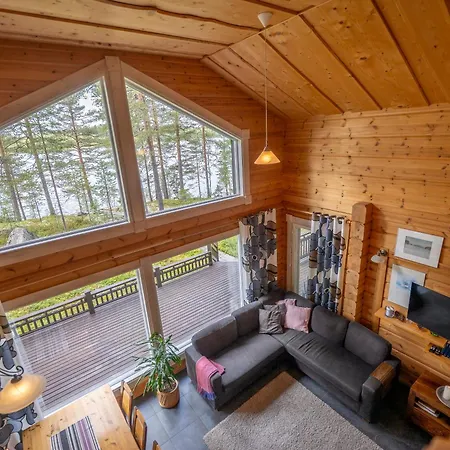 Hyvoelaen Moekit Ähtäri