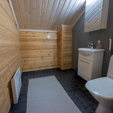 Hyvoelaen Moekit Tatil Evi Ähtäri