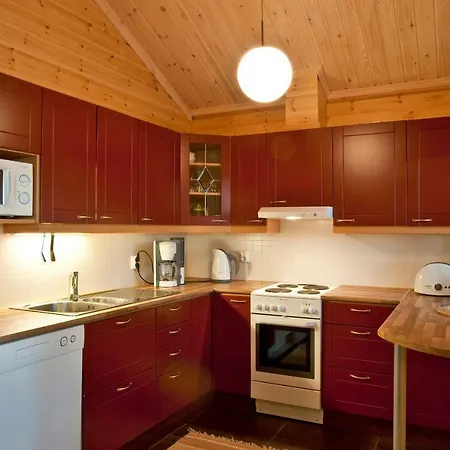 Holiday home Hyvoelaen Moekit Ahtari