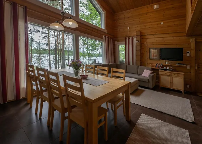 Hyvoelaen Moekit * Ähtäri