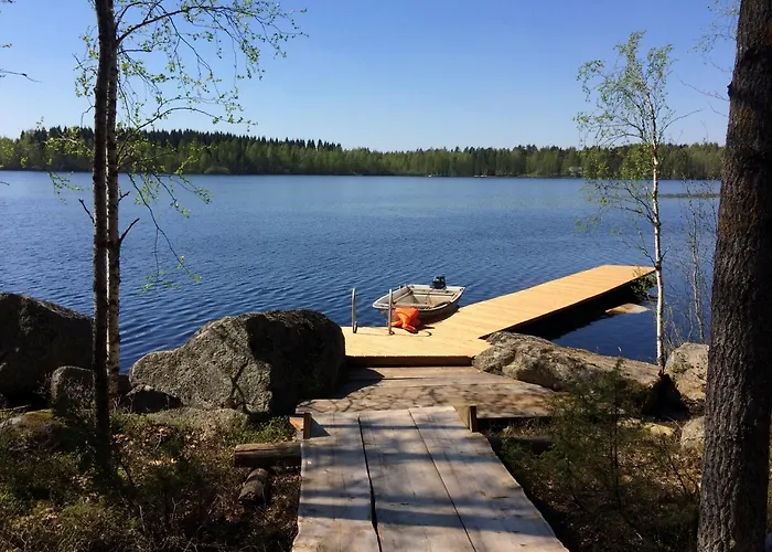 Hyvoelaen Moekit * Ähtäri